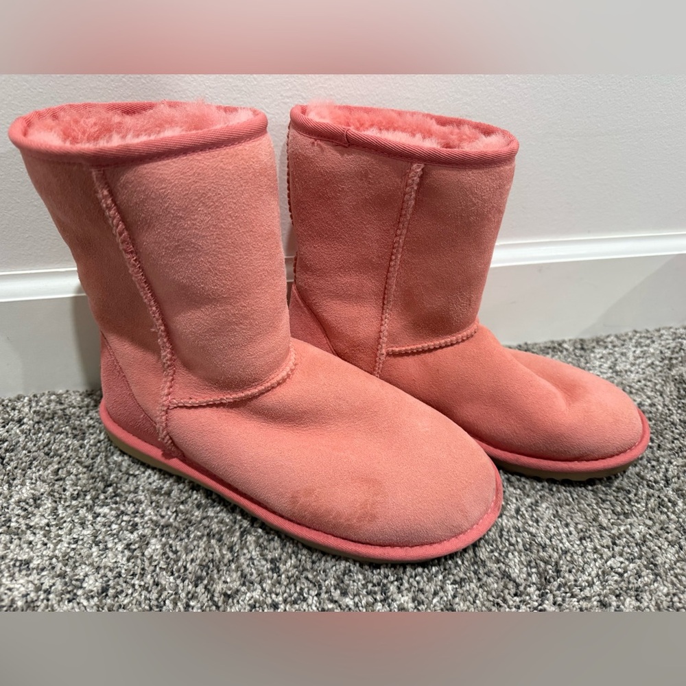 UGG classic short II women's leather boots in pink blossom colorway, size 7